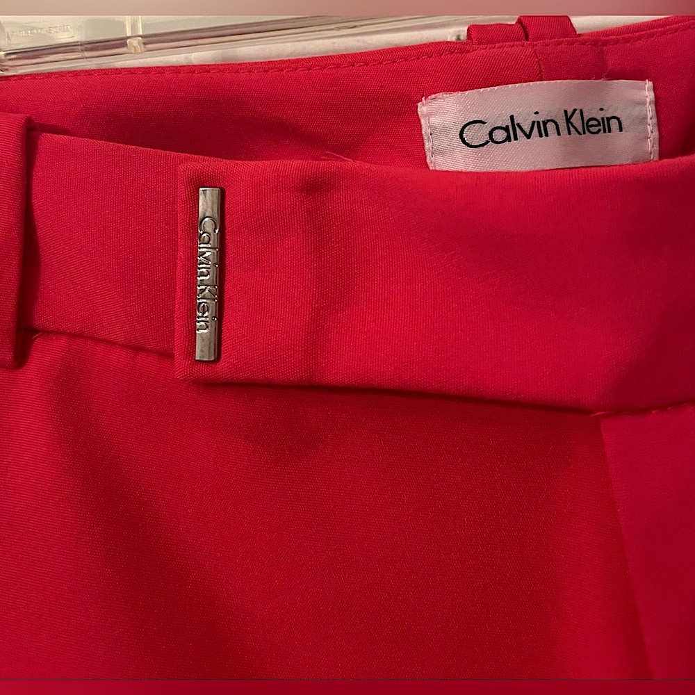 New Calvin Klein Vibrant Pink straight leg Pants. Size 6R $35